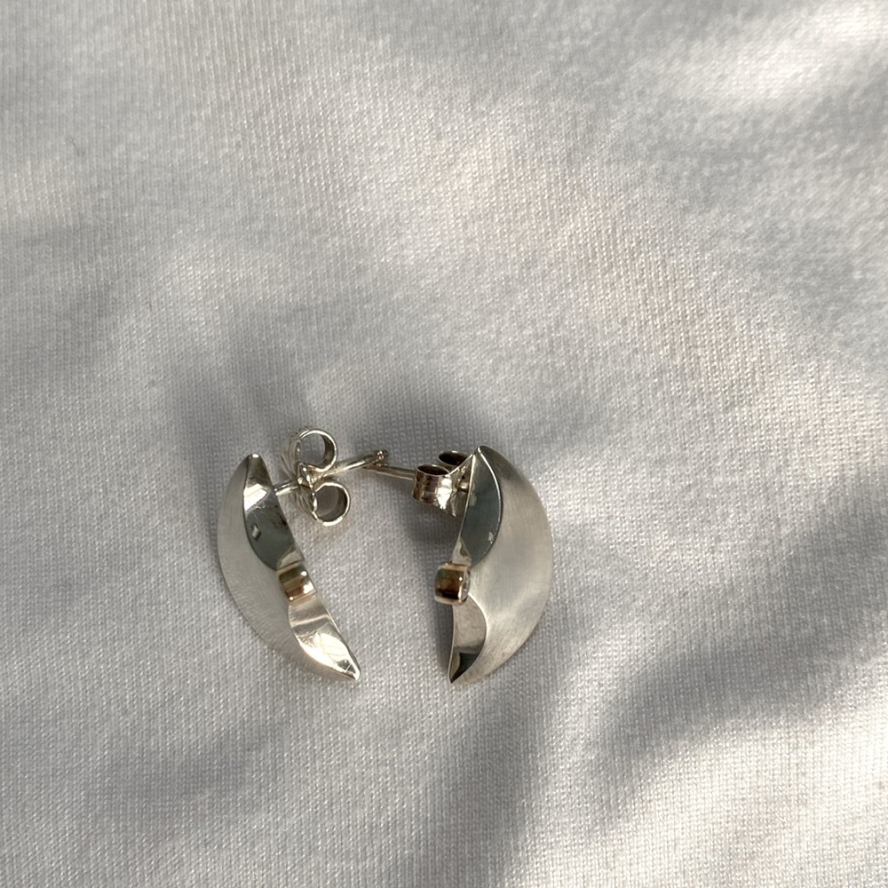 Silver & Diamond Earring - Picture 5 of 5